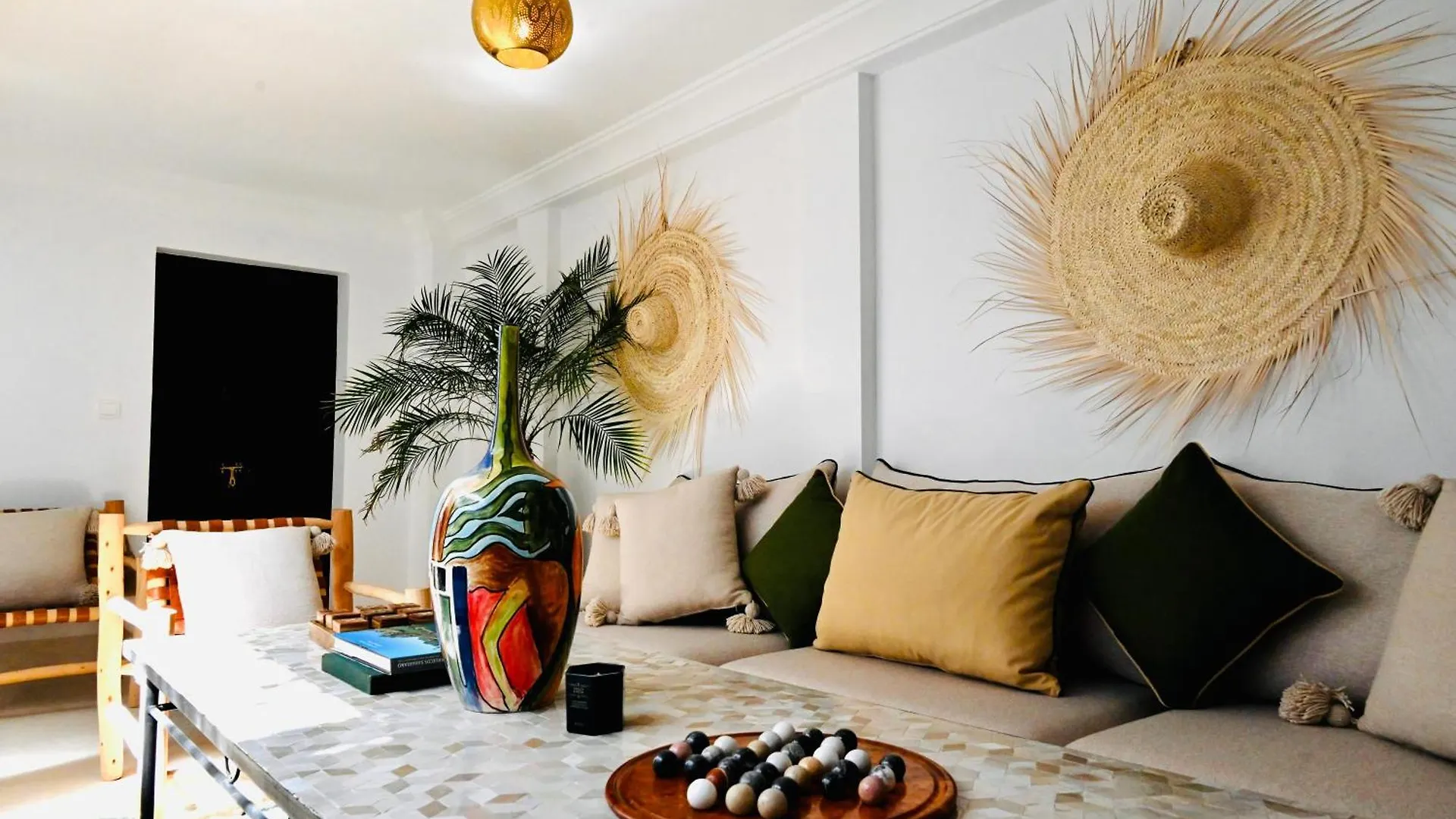 Riad De Charme Au Coeur De La Medina Marrakesh