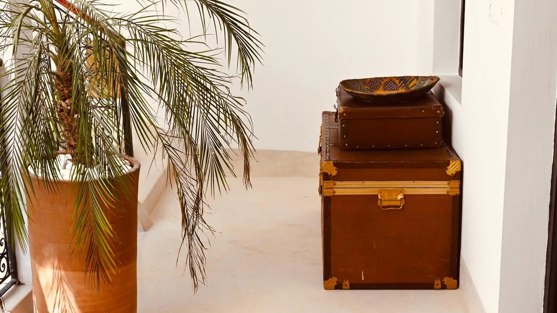 Riad De Charme Au Coeur De La Medina Marrakesh