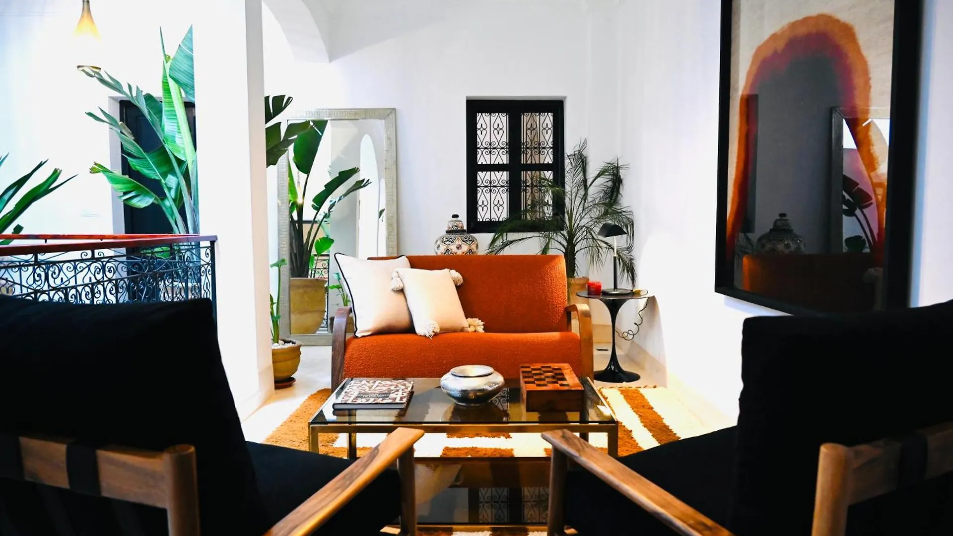 Riad De Charme Au Coeur De La Medina Marrakesh