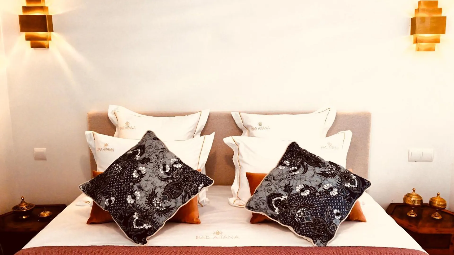 Vila Riad De Charme Au Coeur De La Medina Marakéš