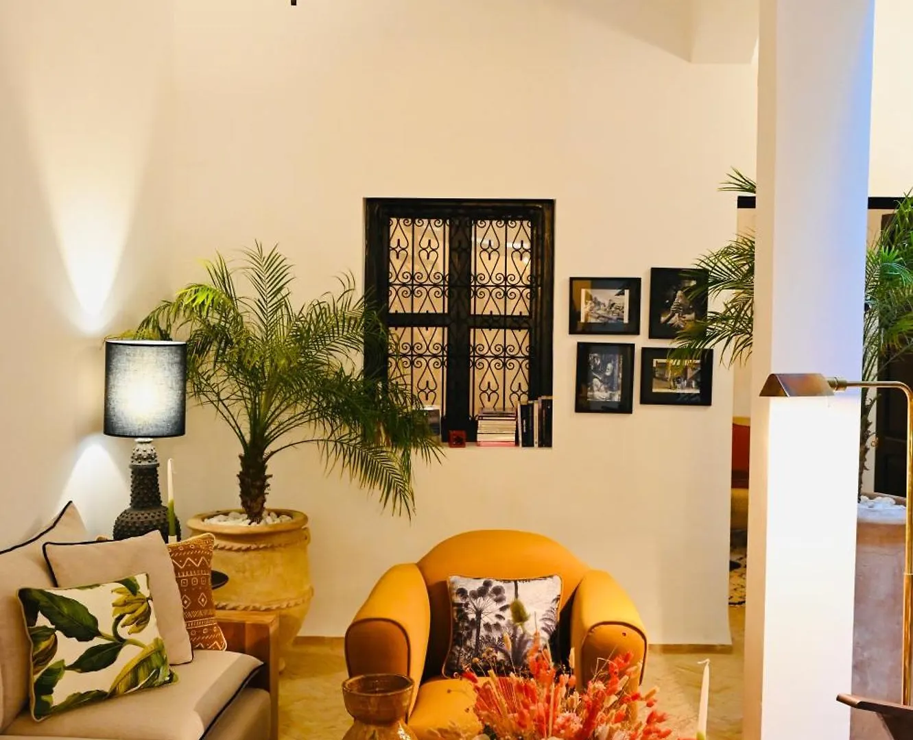 Riad De Charme Au Coeur De La Medina Marakéš Vila